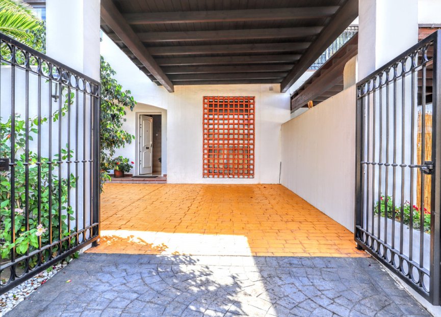 Resale - House - Semi-Detached House - Marbella - The Golden Mile