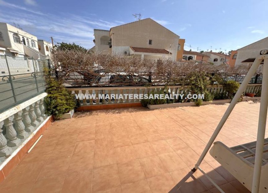 Resale - Townhouse - Los Narejos - Urb. Oasis