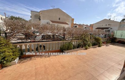 Resale - Townhouse - Los Narejos - Urb. Oasis