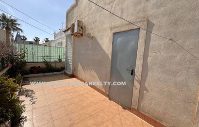 Resale - Townhouse - Los Narejos - Urb. Oasis