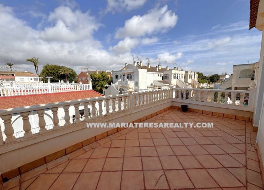 Resale - Townhouse - Los Narejos - Urb. Oasis