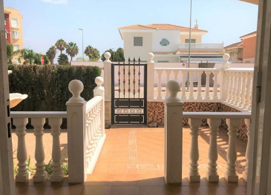 Resale - Townhouse - Los Alcazares - Gated complex El Divino