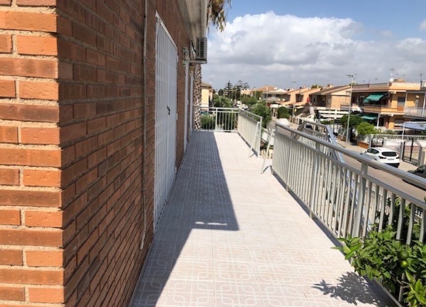 Resale - Villa - Los Alcazares - Punta Calera