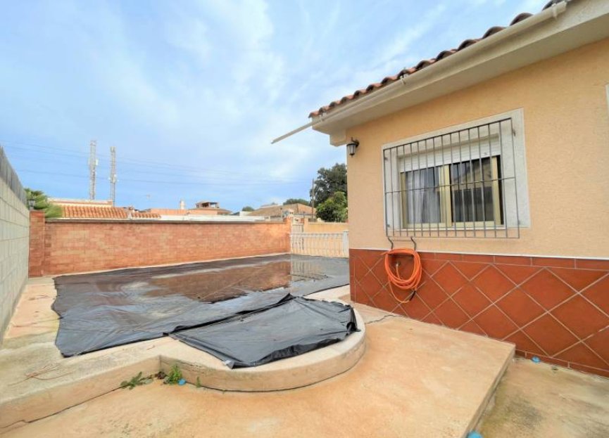 Resale - Villa - Los Alcazares - La Bahia Bella