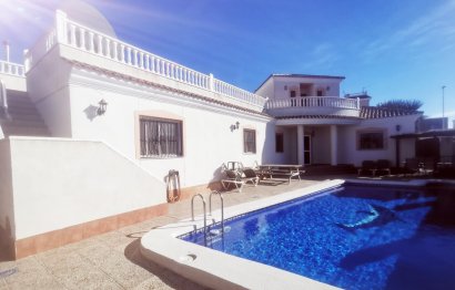 Resale - Villa - Los Alcazares - town