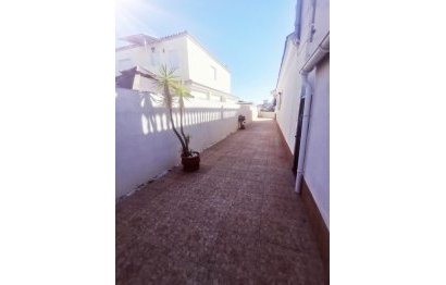 Resale - Villa - Los Alcazares - town