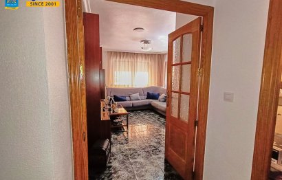 Resale - Apartment - Aguilas - - Centro  -