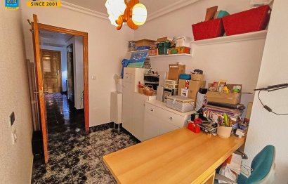 Resale - Apartment - Aguilas - - Centro  -