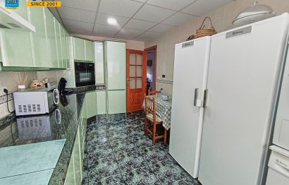 Resale - Apartment - Aguilas - - Centro  -