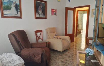 Resale - Apartment - Aguilas - Center