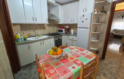 Resale - Apartment - Aguilas - Center