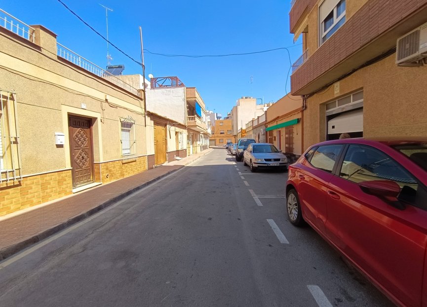 Resale - Apartment - Aguilas - Center