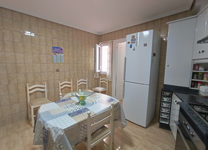 Resale - Apartment - Aguilas - Center