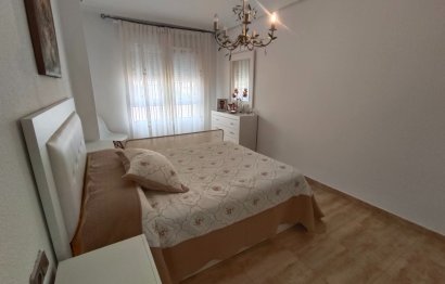 Resale - Apartment - Aguilas - Center