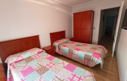 Resale - Apartment - Aguilas - Center