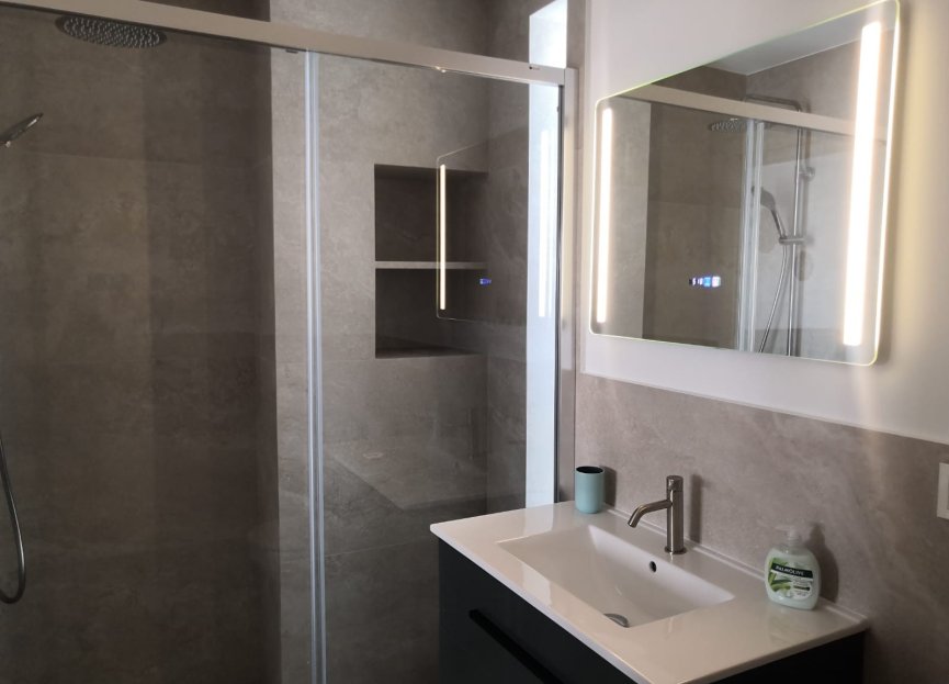 Resale - Apartment - Aguilas - Center