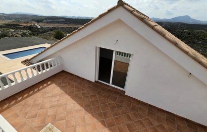 Resale - Villa - Lorca