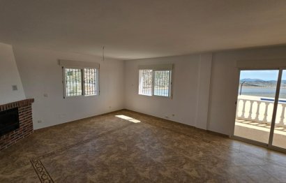 Resale - Villa - Lorca