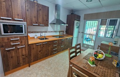 Resale - Villa - Aguilas - Center