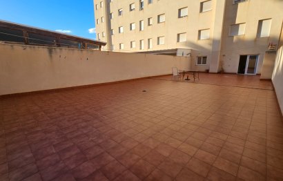 Resale - Apartment - Aguilas - Center