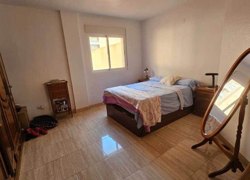 Resale - Apartment - Aguilas - Center