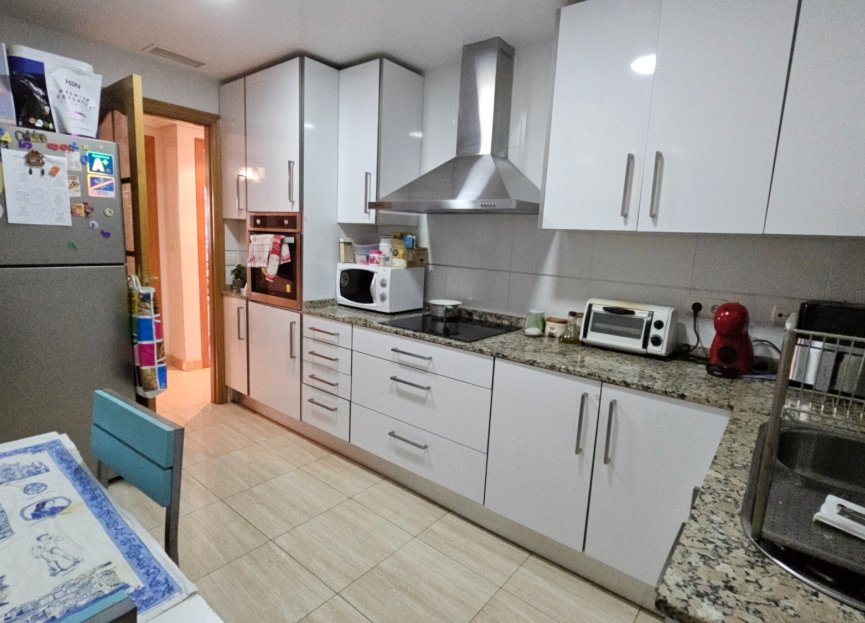 Resale - Apartment - Aguilas - Center