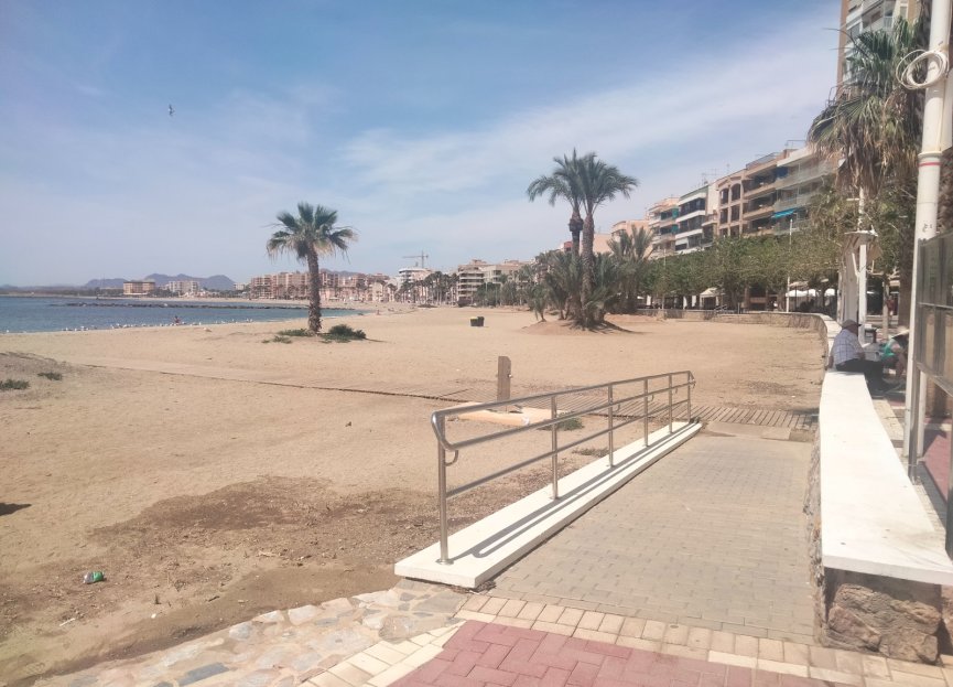 Resale - Apartment - Aguilas - Center