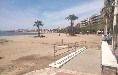 Resale - Apartment - Aguilas - Center