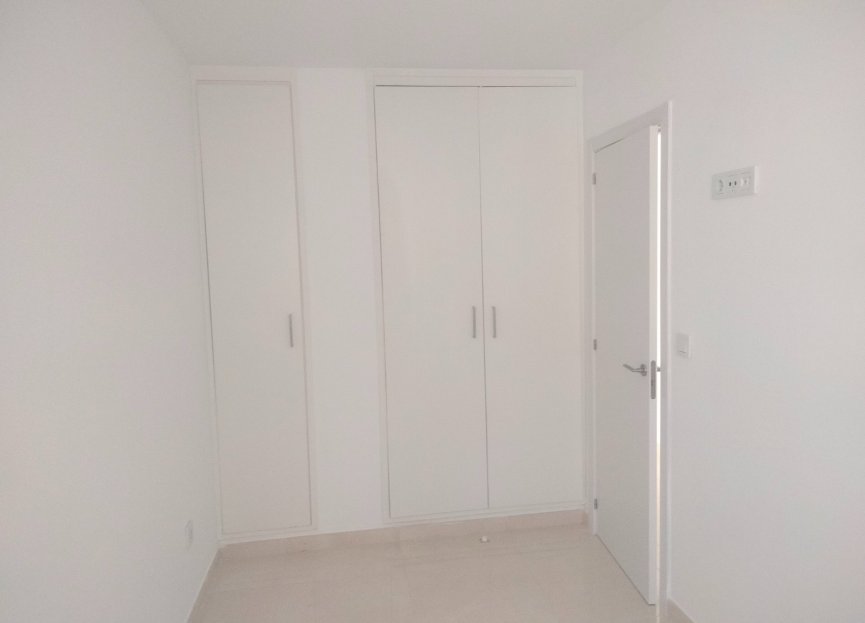 Resale - Apartment - Aguilas - Center