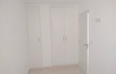 Resale - Apartment - Aguilas - Center