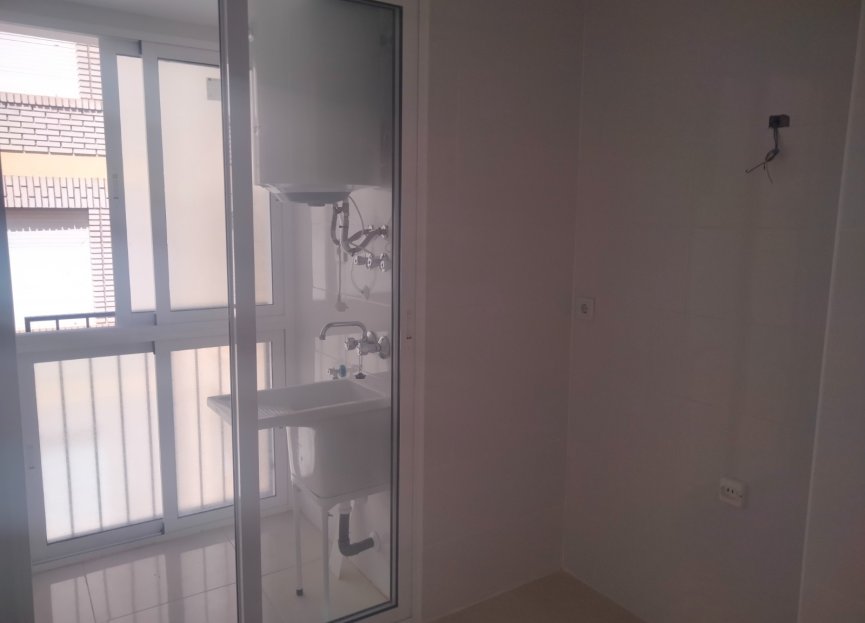 Resale - Apartment - Aguilas - Center