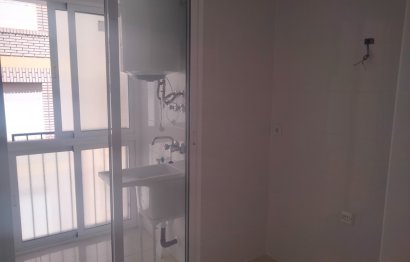 Resale - Apartment - Aguilas - Center