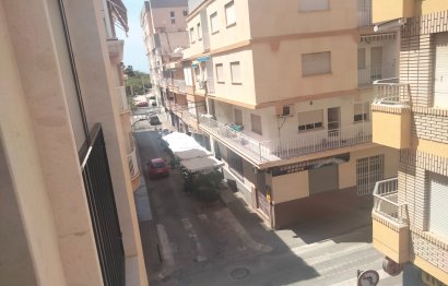 Resale - Apartment - Aguilas - Center