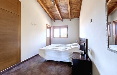 Resale - Country House - Yecla