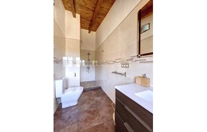 Resale - Country House - Yecla