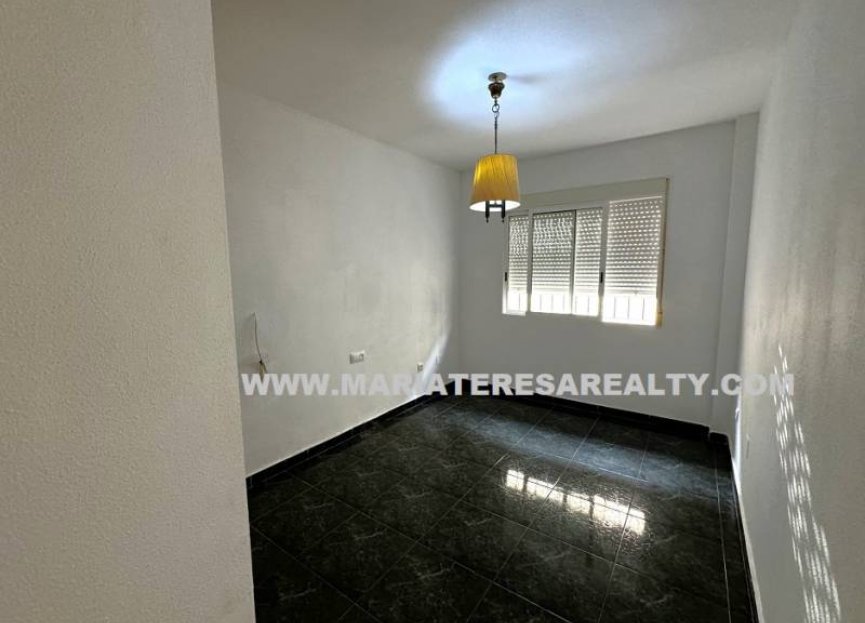 Resale - Townhouse - Los Alcazares