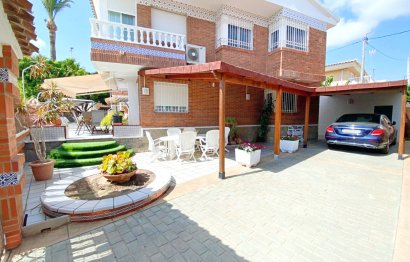 Resale - Villa - Los Alcazares