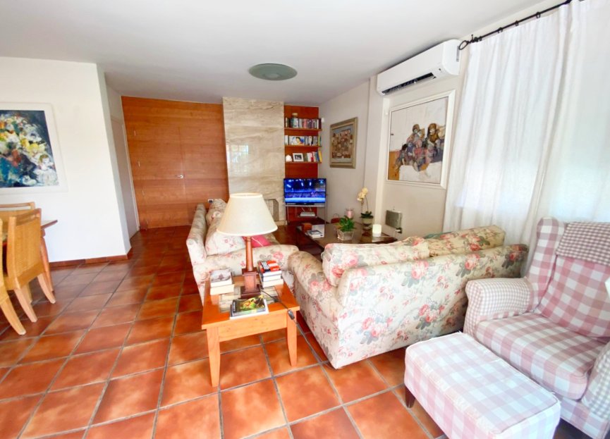 Resale - Villa - Los Alcazares