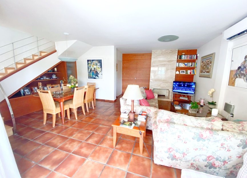 Resale - Villa - Los Alcazares