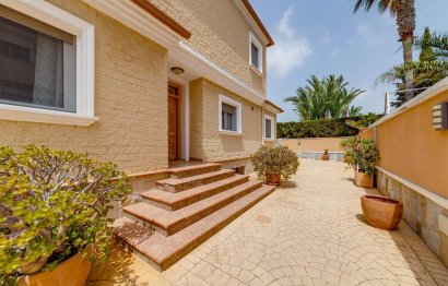 Resale - Villa - San Javier