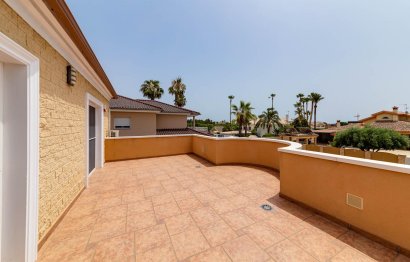 Resale - Villa - San Javier