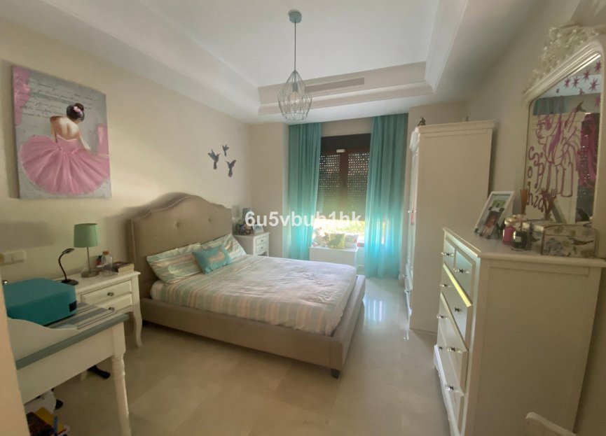 Resale - House - Detached Villa - Marbella - Puerto Banús