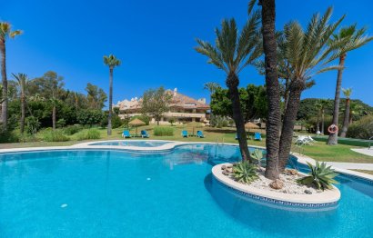 Resale - Apartment - Middle Floor Apartment - Marbella - Nueva Andalucia