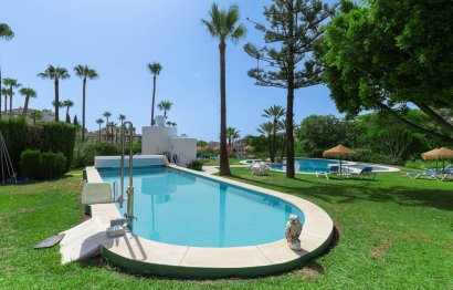 Resale - Apartment - Middle Floor Apartment - Marbella - Nueva Andalucia