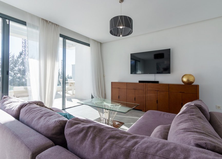 Resale - Apartment - Penthouse - Marbella - Artola