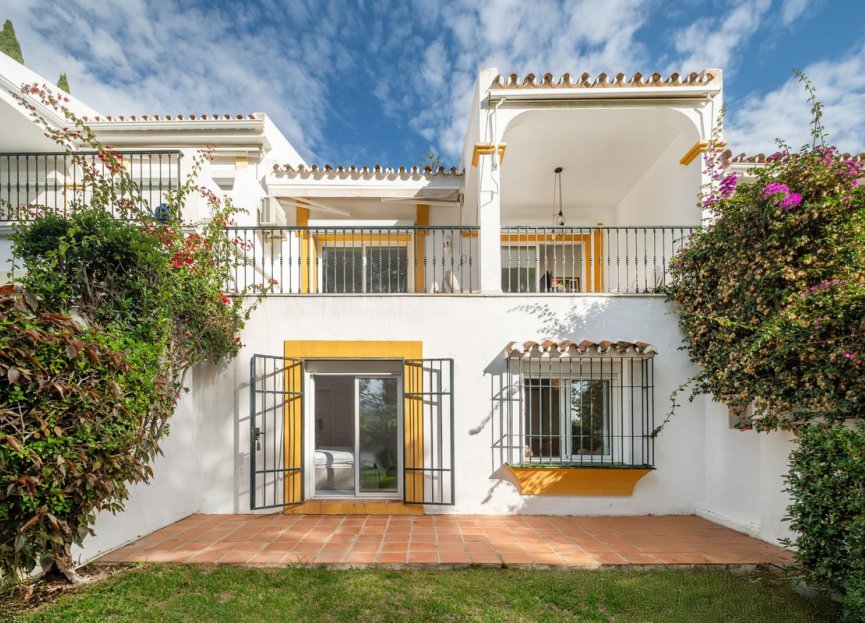 Resale - House - Townhouse - Marbella - Nueva Andalucia