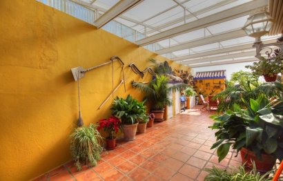 Resale - House - Detached Villa - Estepona - El Padron