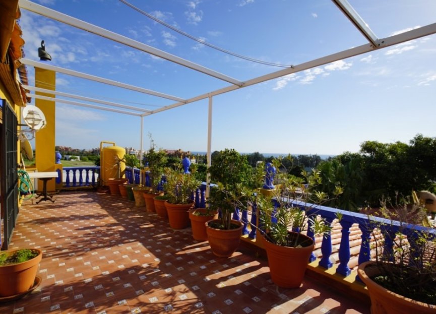 Resale - House - Detached Villa - Estepona - El Padron