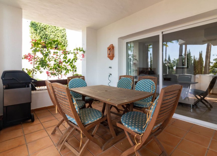 Resale - Apartment - Ground Floor Apartment - Marbella - Nueva Andalucia