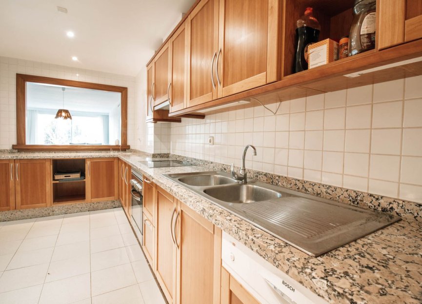 Resale - Apartment - Ground Floor Apartment - Marbella - Nueva Andalucia